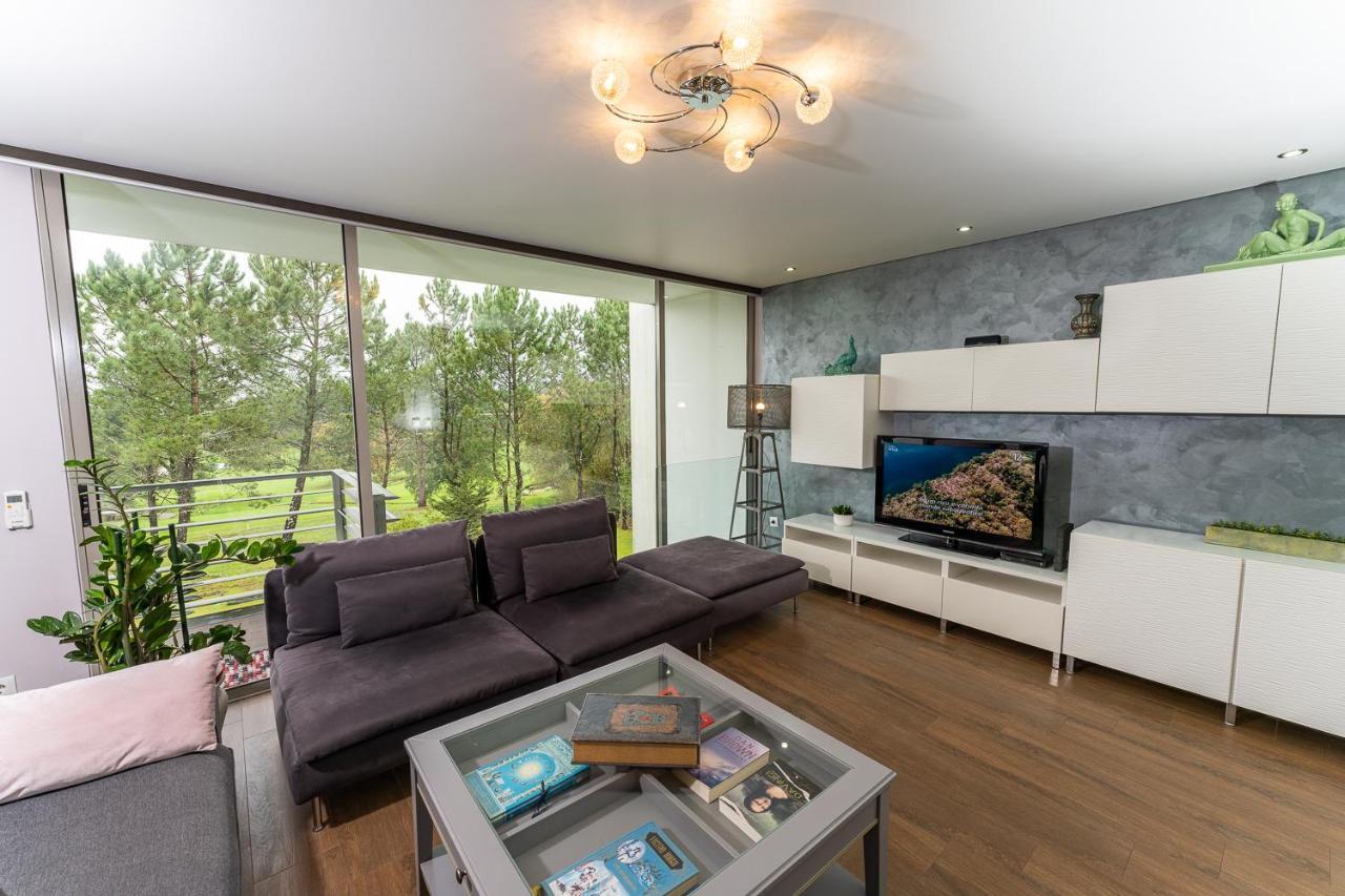 Golf Course - Luxurious Flat T3 - Ponte De Lima Apartman Kültér fotó